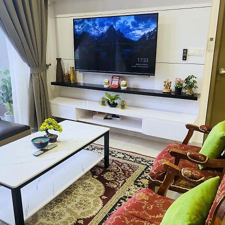 Mines Astetica Lake View Condo Seri Kembangan V1 Zewnętrze zdjęcie