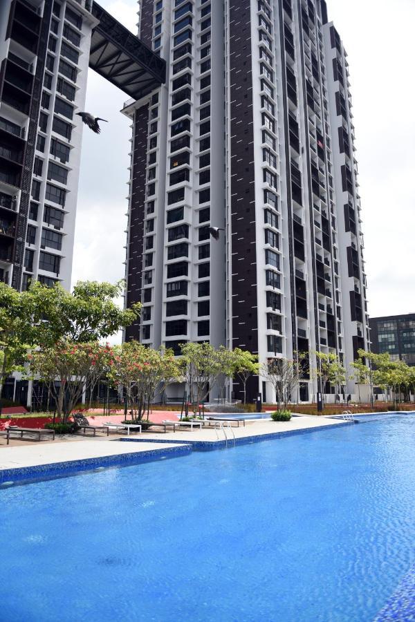 Mines Astetica Lake View Condo Seri Kembangan V1 Zewnętrze zdjęcie