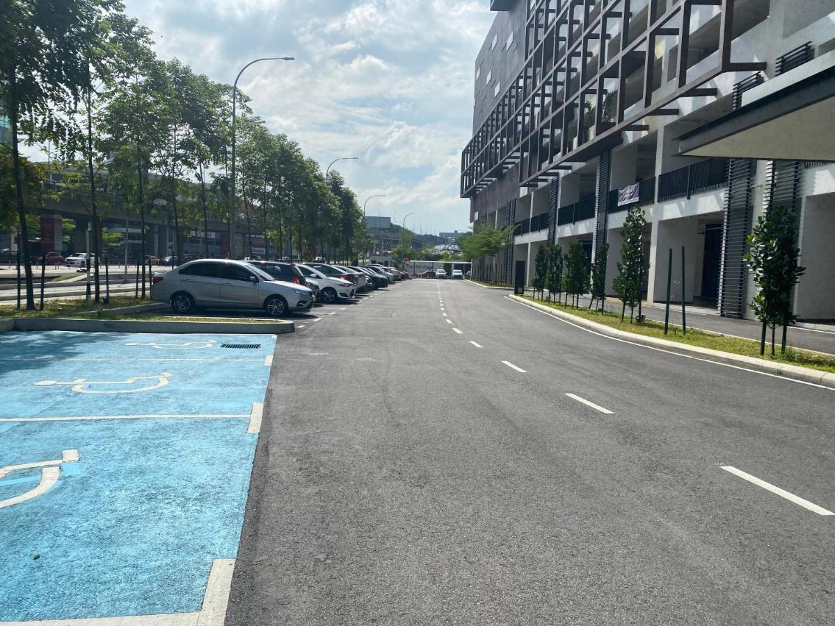 Mines Astetica Lake View Condo Seri Kembangan V1 Zewnętrze zdjęcie
